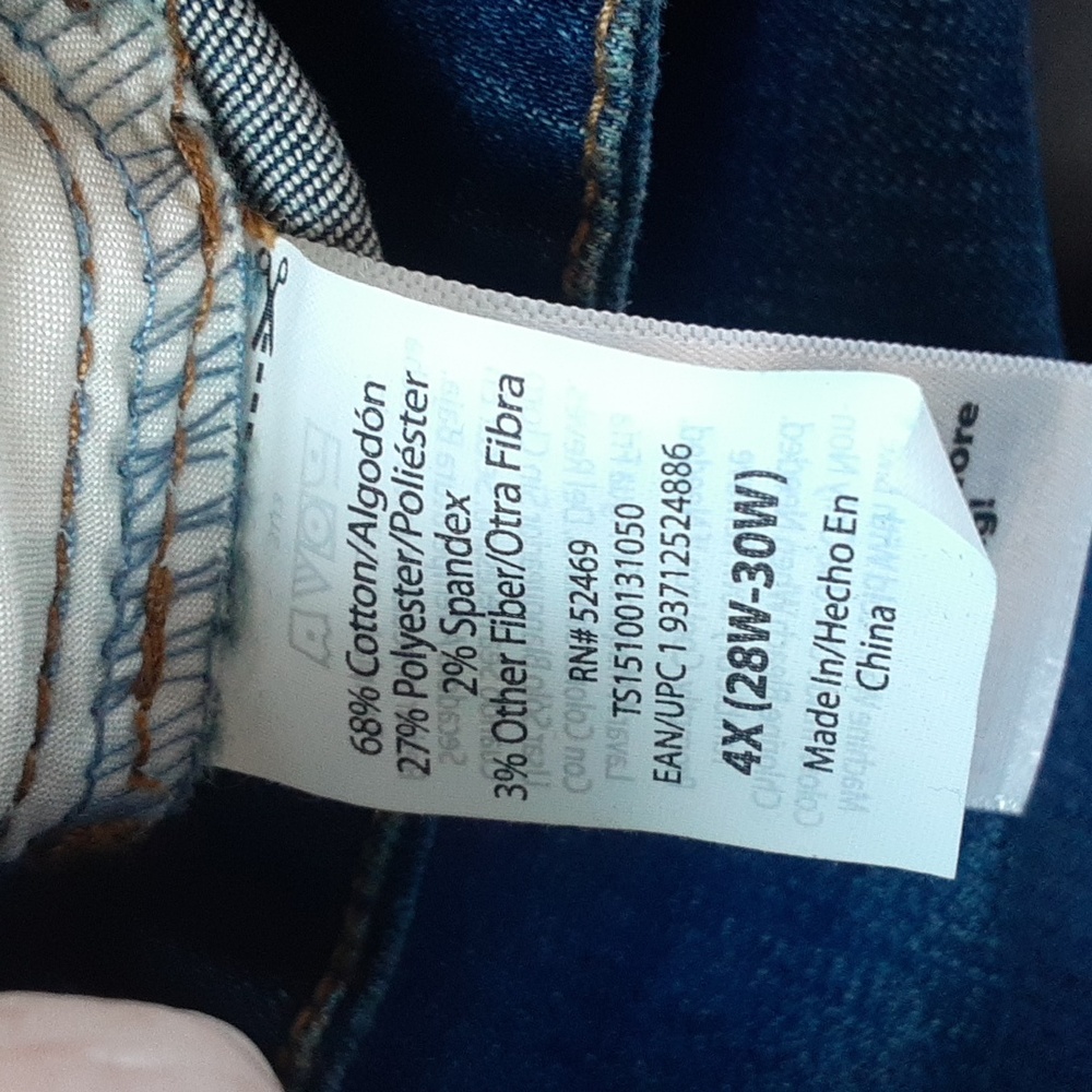 Terra & Sky Denim Bermuda Shorts. 4X. NWT - Picture 10 of 11